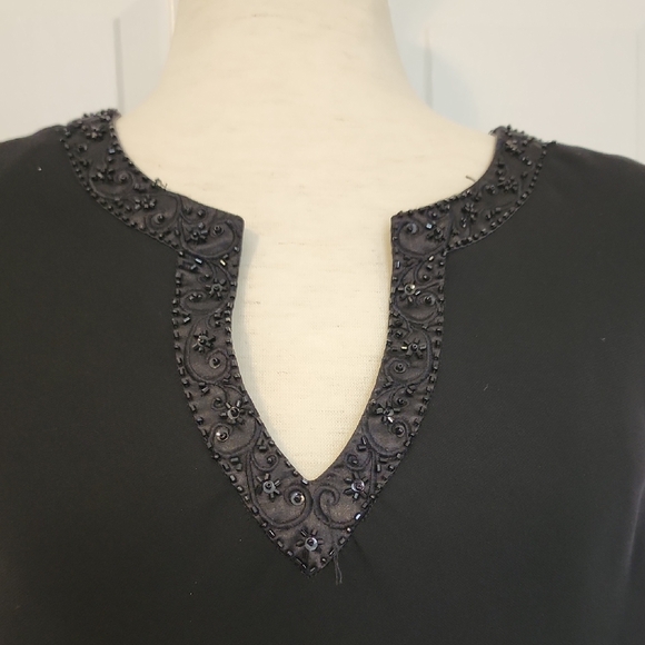 Sandra Darren Elegant Black Midi Dress - Picture 2 of 13